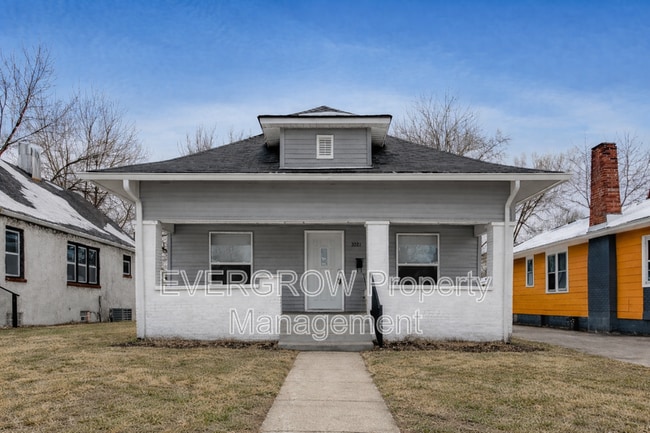 property at 2021 Mansfield St