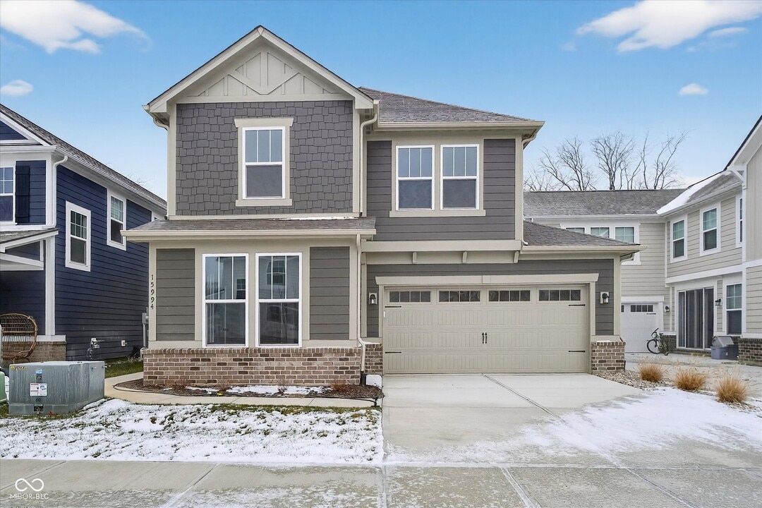 15994 Meadow Frost Ct in Fishers, IN - Building Photo