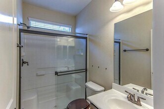 54 E Heritage Mill Cir in Tomball, TX - Building Photo - Building Photo