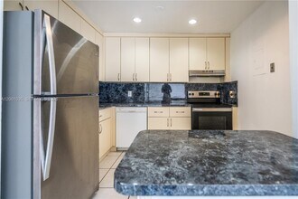 7150 Indian Creek Dr in Miami, FL - Building Photo - Building Photo