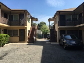 1910-1918 Lincoln Ave in Pasadena, CA - Building Photo - Building Photo
