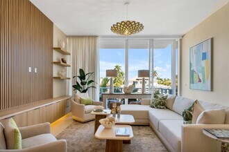 2311 SE 17th St in Fort Lauderdale, FL - Building Photo - Building Photo