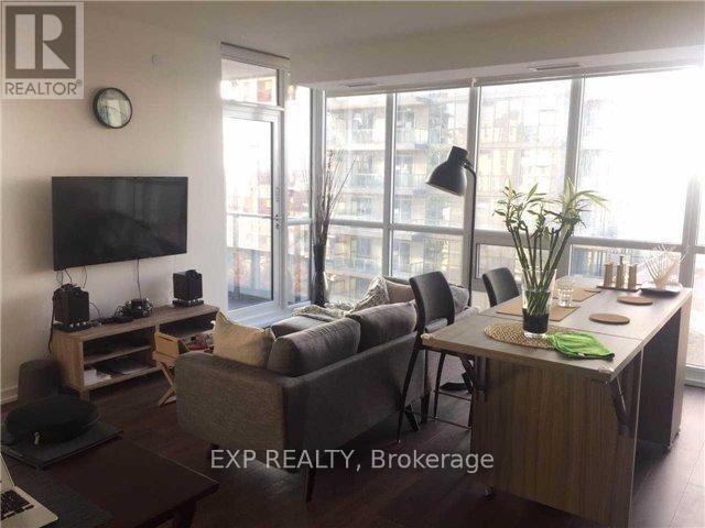 52-1052 Forest Manor Rd in Toronto, ON - Building Photo