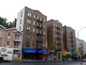 666 E 233rd St in Bronx, NY - Building Photo - Building Photo