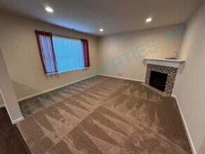 17236 SE Biscayne St in Damascus, OR - Building Photo - Building Photo