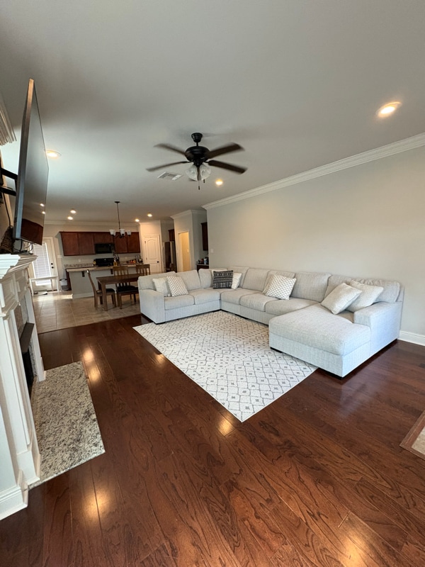 property at 5753 King Canyon