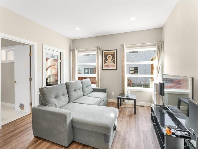 340 John Angus Dr in Winnipeg, MB - Building Photo - Building Photo