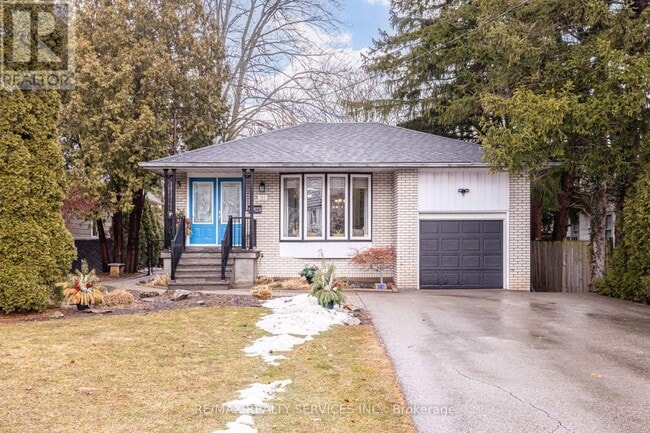 property at 761 Sunset Rd