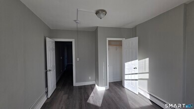 499 Zion St in Hartford, CT - Foto de edificio - Building Photo