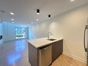 947 W Grace St in Chicago, IL - Building Photo - Building Photo