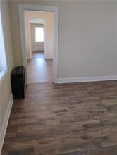232 Birchwood Ave in Elmira, NY - Foto de edificio - Building Photo