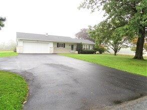 236 Deep Run Rd in Myerstown, PA - Building Photo - Building Photo