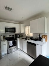 1780 NW 68th Terrace in Miami, FL - Building Photo - Building Photo
