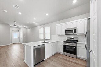 804 Pne Bch Dr in McKinney, TX - Building Photo - Building Photo