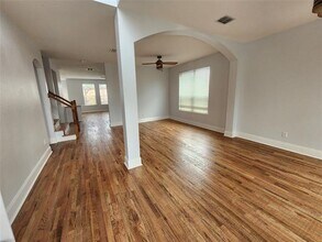 529 Roundrock Ln in Fort Worth, TX - Building Photo - Building Photo