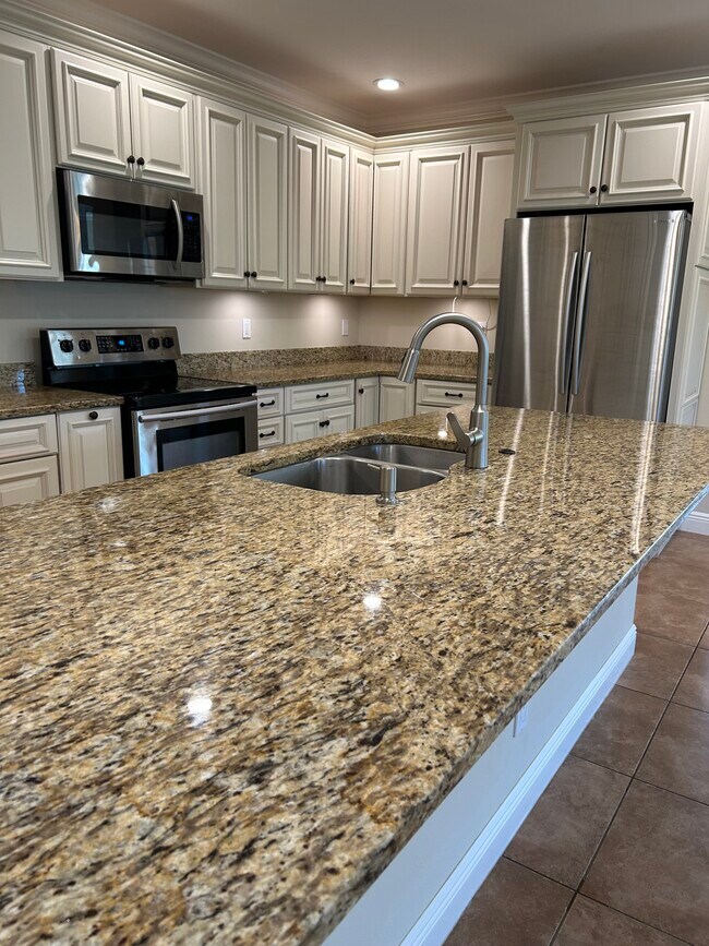 4412 Vanda Dr in Bonita Springs, FL - Building Photo - Building Photo