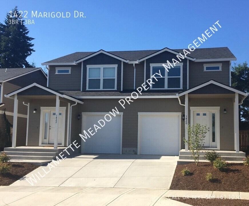 1422 Marigold Dr in Independence, OR - Building Photo