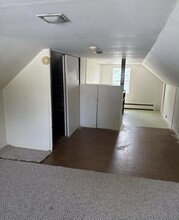 18 Luella Rd in Latham, NY - Building Photo - Building Photo
