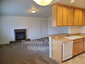 2454 SW 23rd St in Redmond, OR - Building Photo - Building Photo