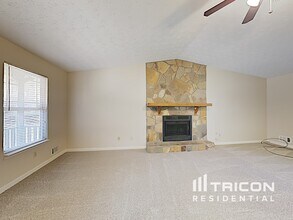 5942 Dan Dr in Ellenwood, GA - Building Photo - Building Photo