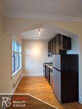 4735 N Hermitage Ave, Unit 404 in Chicago, IL - Building Photo - Building Photo