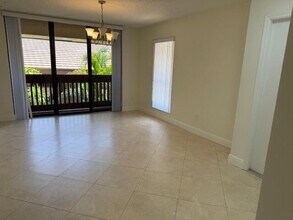 9256 Sable Ridge Cir in Boca Raton, FL - Building Photo - Building Photo