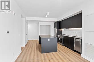 115-115 Echo Dr in Ottawa, ON - Building Photo - Building Photo