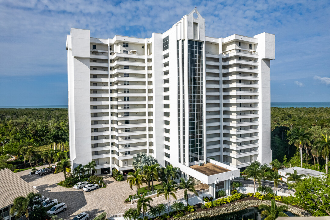 St. Lucia Pelican Bay in Naples, FL - Building Photo