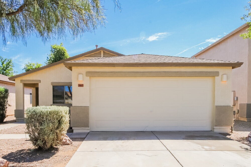 30617 N Desert Star Dr in San Tan Valley, AZ - Building Photo