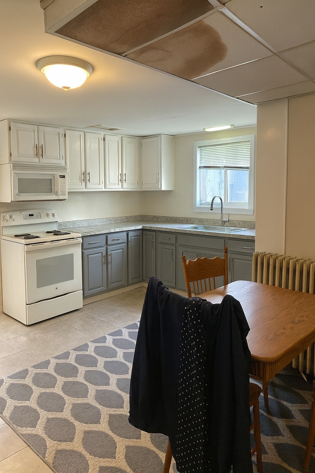 134 N Main St, Unit D
