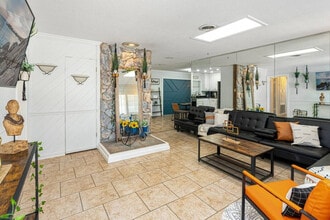 4544 Gilpin Way in Orlando, FL - Building Photo - Building Photo