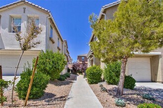23 Hudson Canyon St, Unit 14-01422 in Henderson, NV - Building Photo - Building Photo