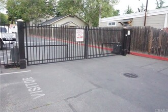 1114 Nord Ave in Chico, CA - Building Photo - Building Photo