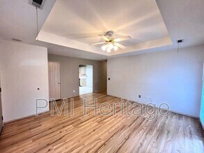 884 N Daisy Ln in Fayetteville, AR - Building Photo - Building Photo