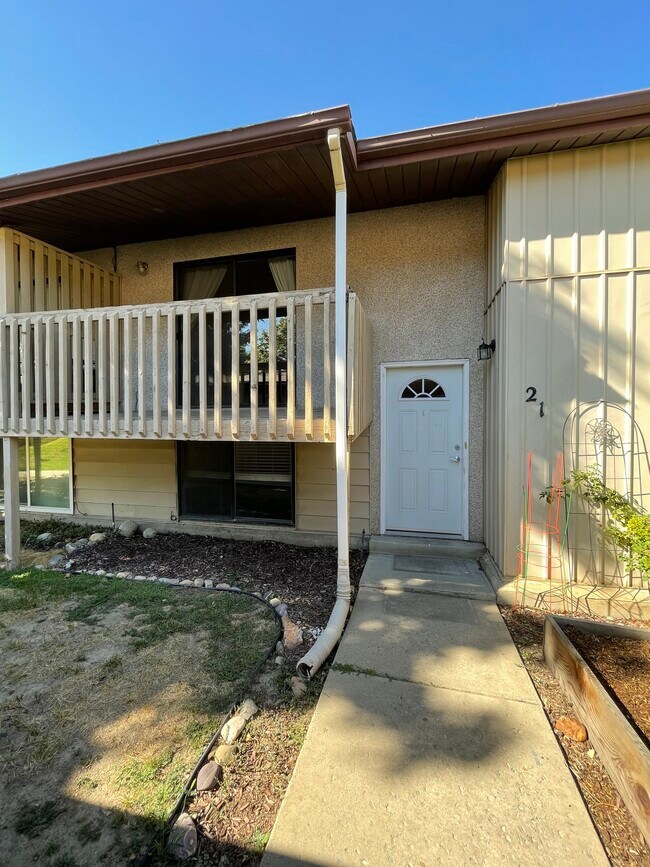 7265 S 1950 E Rentals in Cottonwood Heights, UT