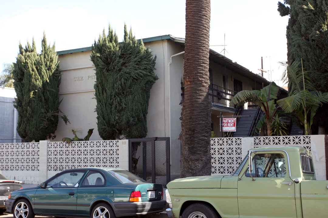 The Patrician in Long Beach, CA - Building Photo