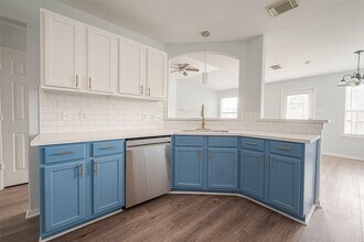 6519 Gorton Dr in Katy, TX - Foto de edificio - Building Photo