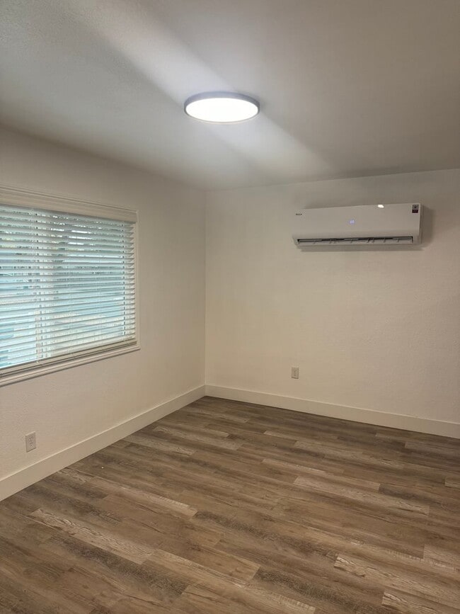 3000-3002 West St in Shasta Lake, CA - Building Photo - Building Photo