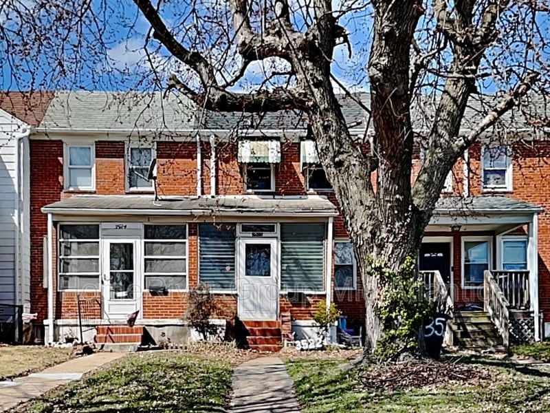 3522 Dunhaven Rd in Dundalk, MD - Building Photo