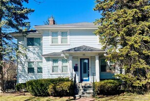 115 E Lincoln St in Birmingham, MI - Building Photo