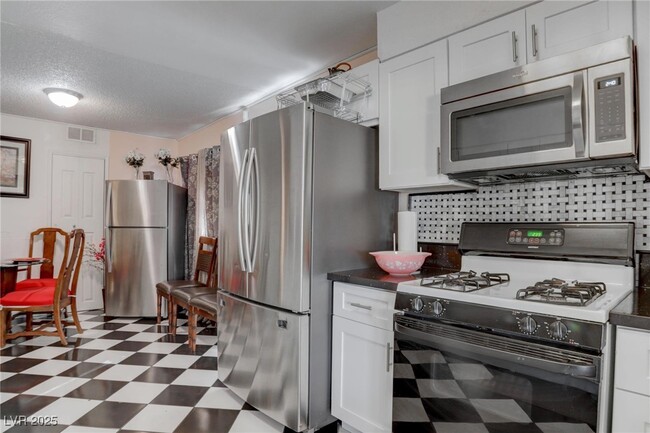 property at 944 De Met Dr