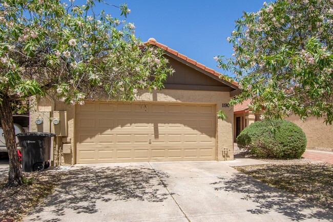 property at 1190 W Laredo St