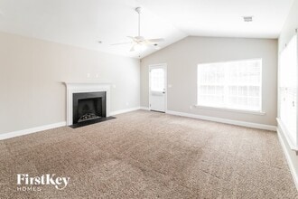 108 Farm Quarters Dr in Goose Creek, SC - Building Photo - Building Photo