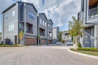 1904 Easy Wind Ln in Houston, TX - Building Photo - Building Photo