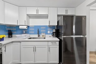 801 Andrews Ave in Delray Beach, FL - Building Photo