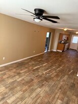 4819-4821 Lynhuber Dr in New Orleans, LA - Building Photo