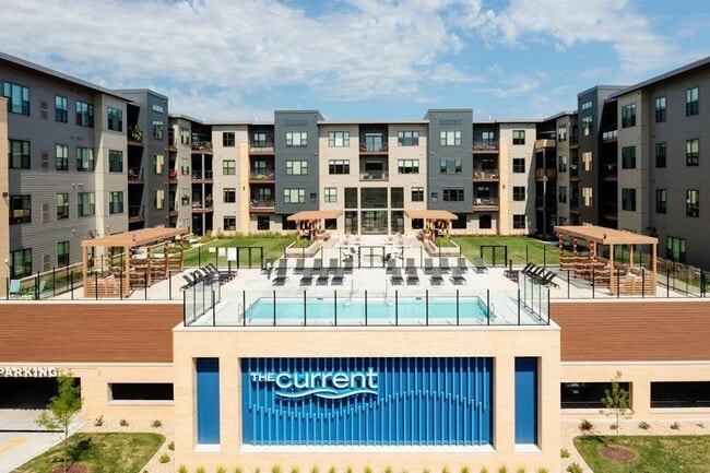 6408 Bridge Rd in Monona, WI - Building Photo - Building Photo