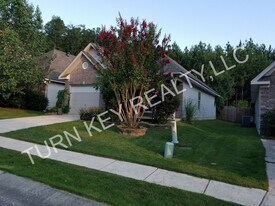 251 Forest Lakes Dr in Westover, AL - Building Photo