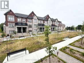 12 Abbeyhill Ln in Markham, ON - Building Photo - Building Photo