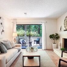 Reserve at Peachtree Corners in Peachtree Corners, GA - Foto de edificio - Building Photo